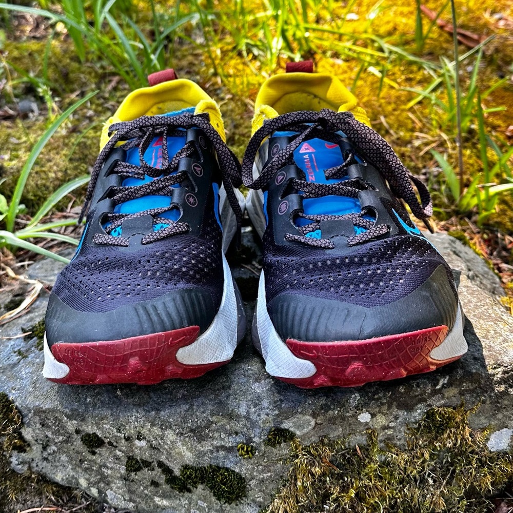 Women’s Nike zoomX Zegma trail running shoe sneaker. Size 8 - Picture 2 of 11